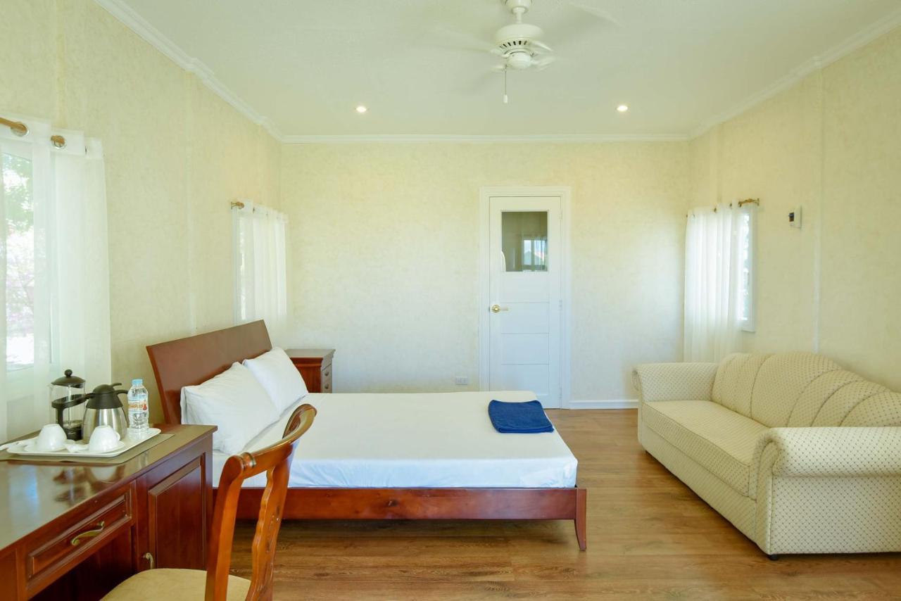 Casablanca By The Sea Hotel Olango Island Ngoại thất bức ảnh