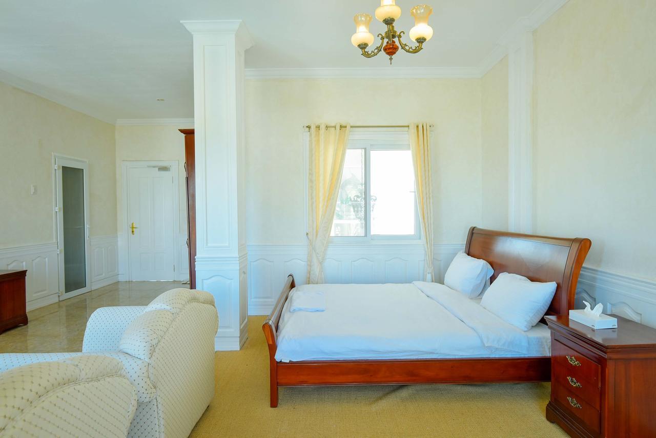 Casablanca By The Sea Hotel Olango Island Ngoại thất bức ảnh